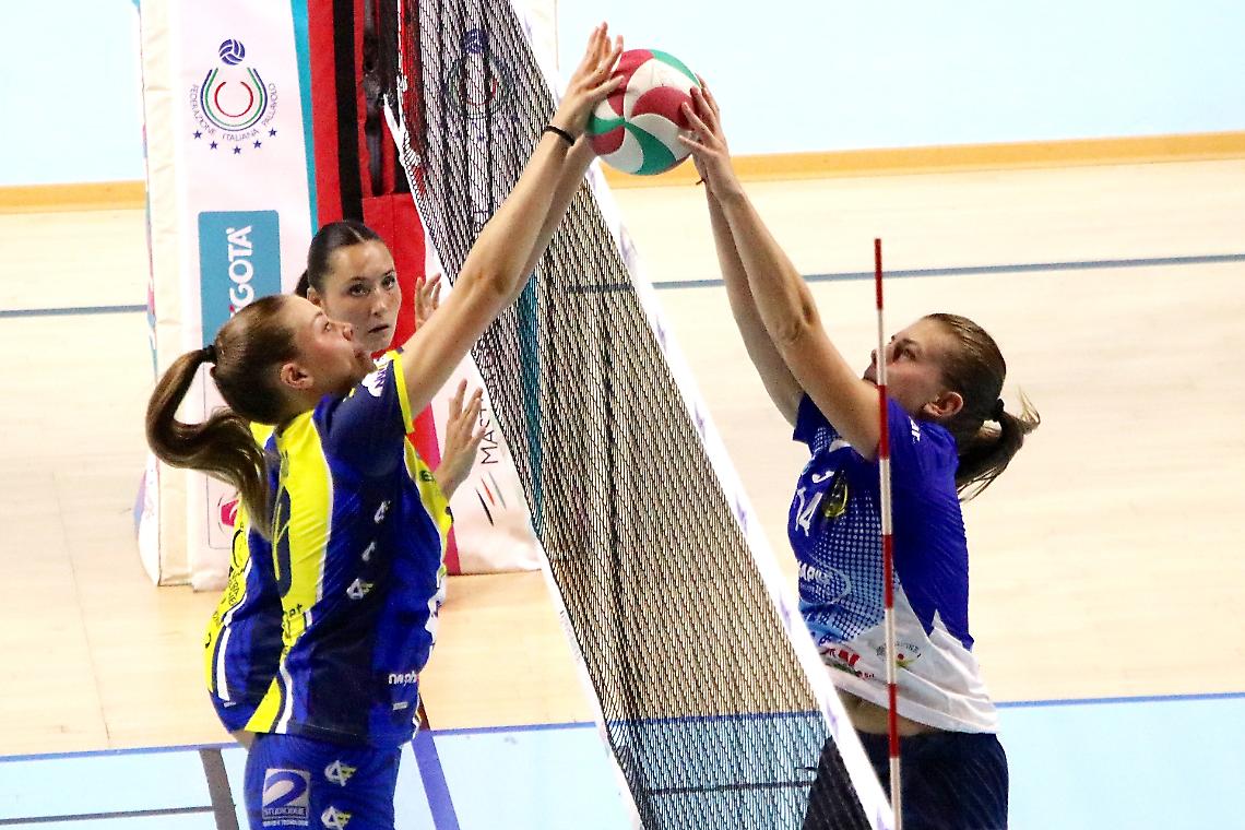 AltaFratte in passerella a Trebaseleghe: la volley femminile celebra l’inizio della stagione