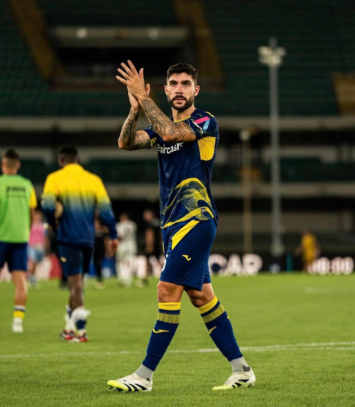 Audero in stato di grazia, la Cremonese strappa il pareggio a Verona