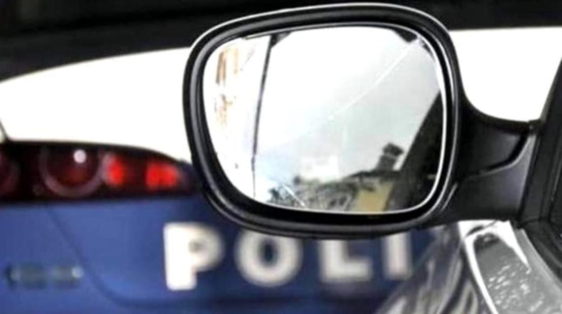 Truffa dello specchietto, foto di repertorio
