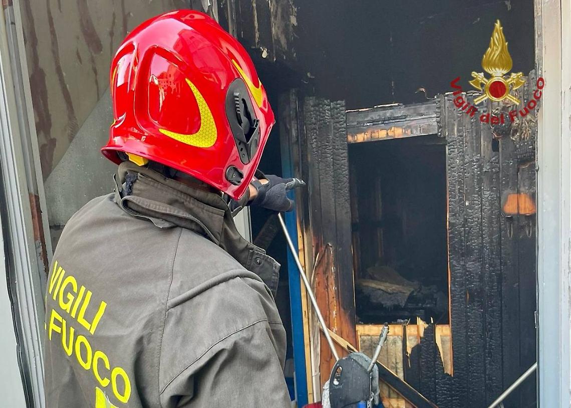 Paura a Mestre: incendio nella spa di un circolo privato, nessun ferito