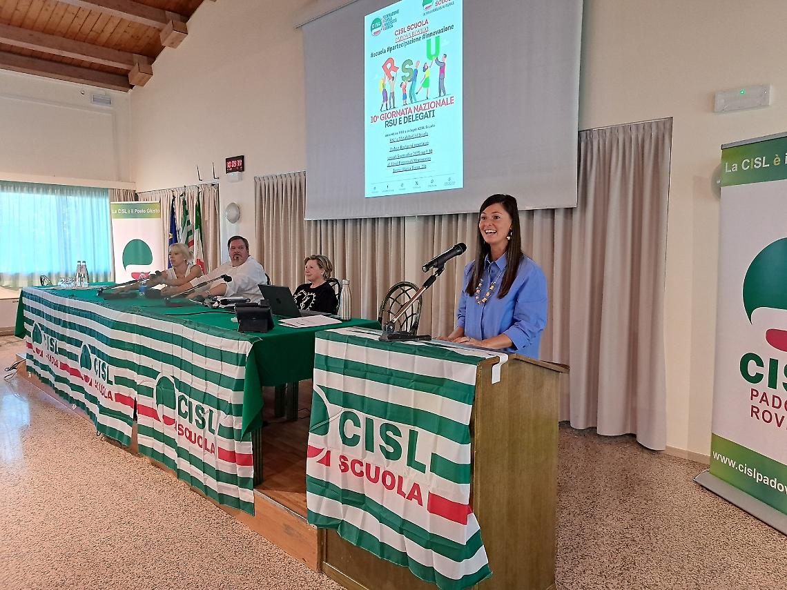 La denuncia del sindacato: “Affitti troppo alti per i docenti precari, costretti a rinunciare all’incarico”