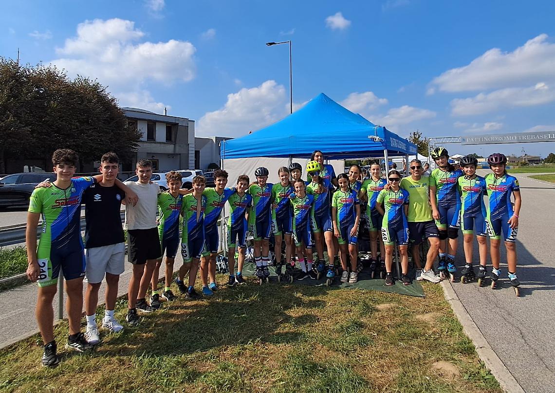 Skating Club Rovigo brilla a Trebaseleghe: secondo posto e un mare di medaglie per i velocisti