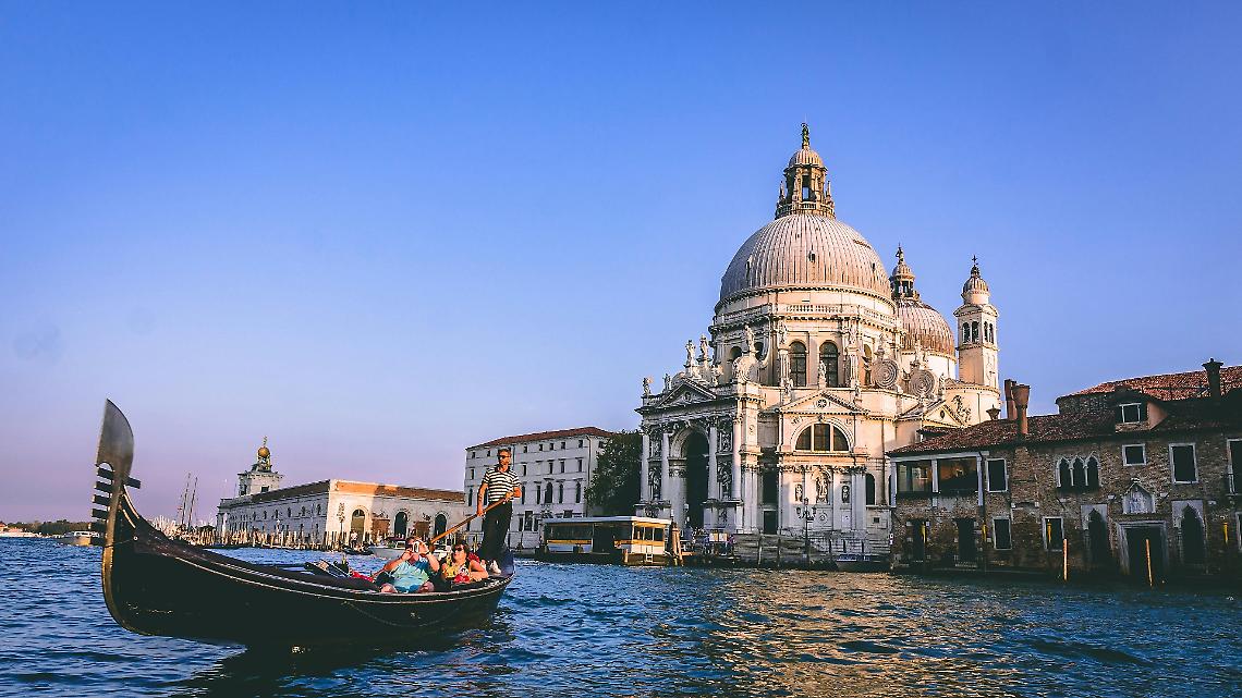 Scoprire l'autunno a Venezia: tra magia, arte e tradizioni