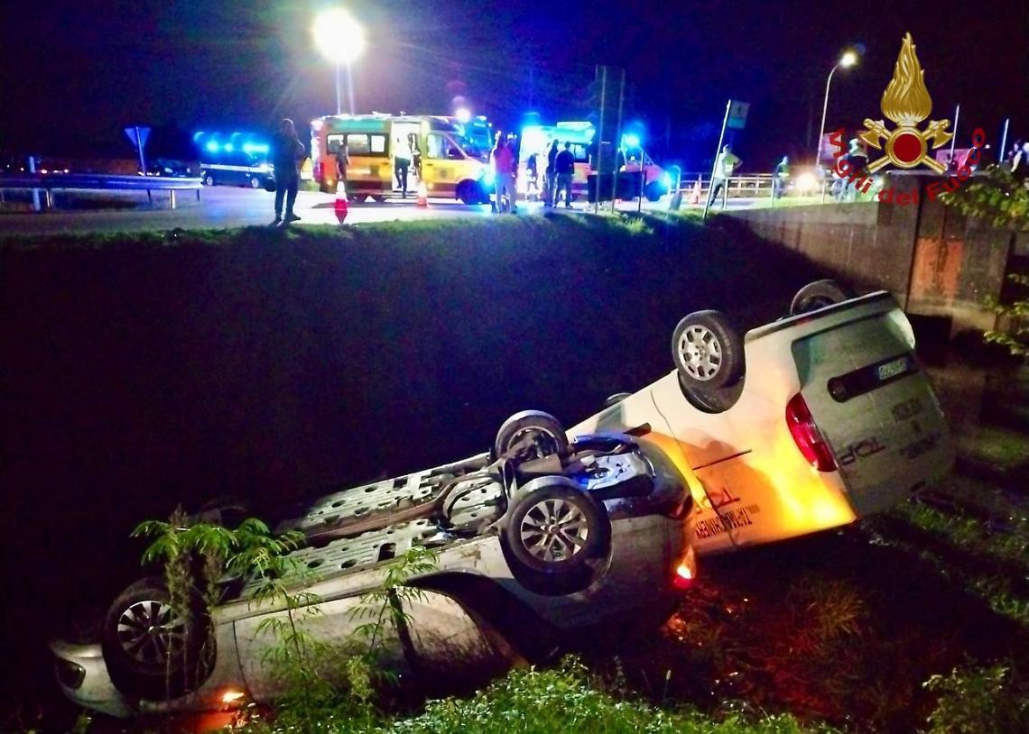 San Donà di Piave, incidente stradale tra due auto: due feriti gravi