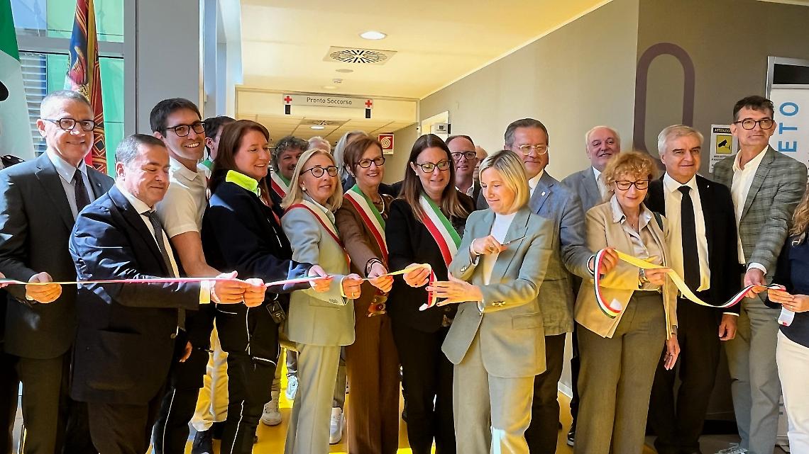 L'assessore Lanzarin al taglio del nastro