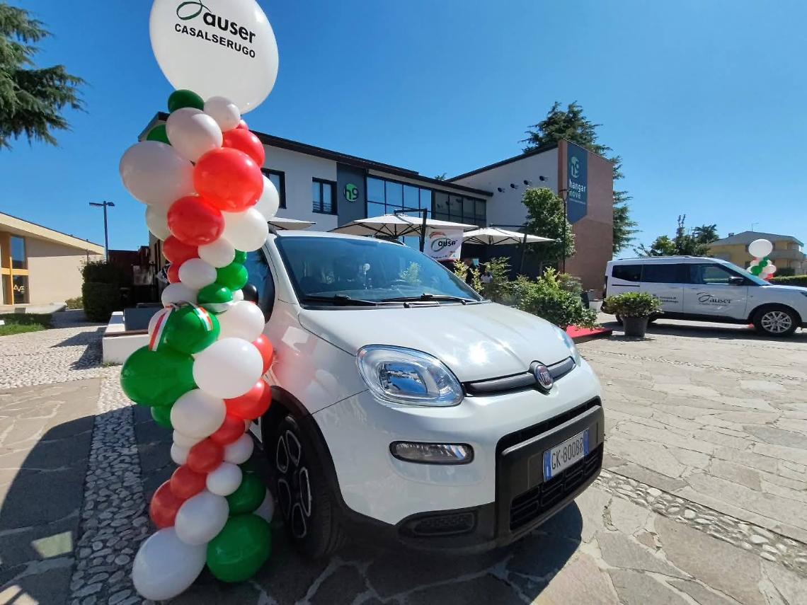 Inaugurati i nuovi mezzi per il trasporto sociale