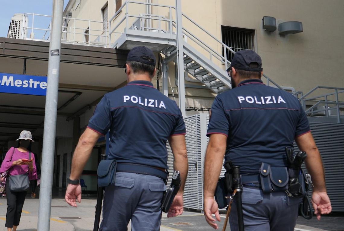 Arrestato a Mestre per spaccio: fermato alla stazione con 14 dosi di eroina