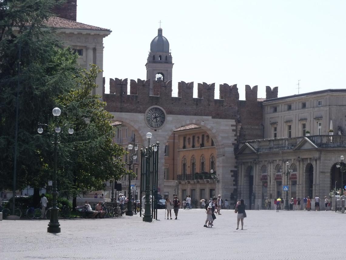 Piazza Bra, cuore pulsante di Verona: tre curiosità che (forse) non conoscevi