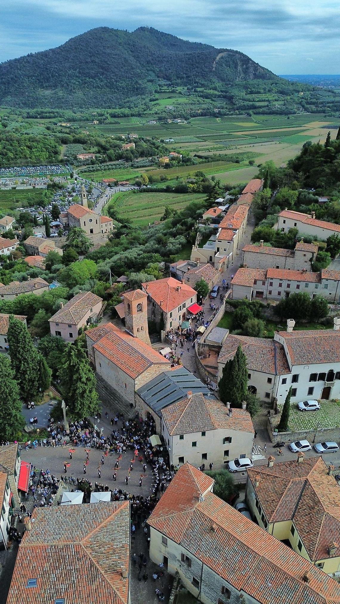 Arquà Petrarca e la Festa delle Giuggiole: una storia lunga quanto il borgo