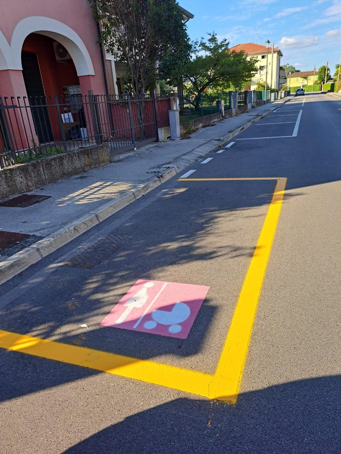 Villa del Conte. Nuovi parcheggi rosa e manutenzione dei cimiteri
