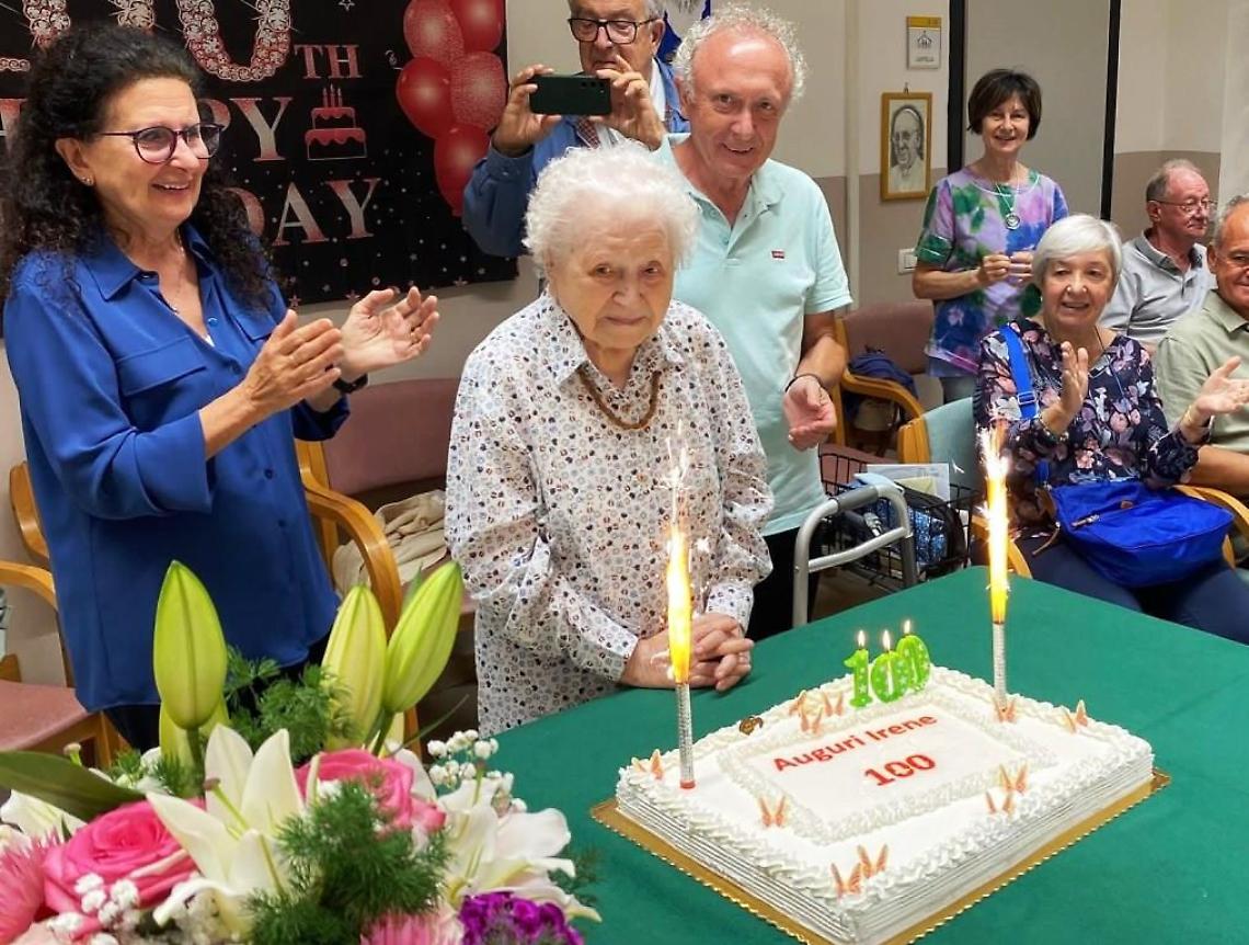 Bottrighe, Irene Braga, con i figli, 100 anni