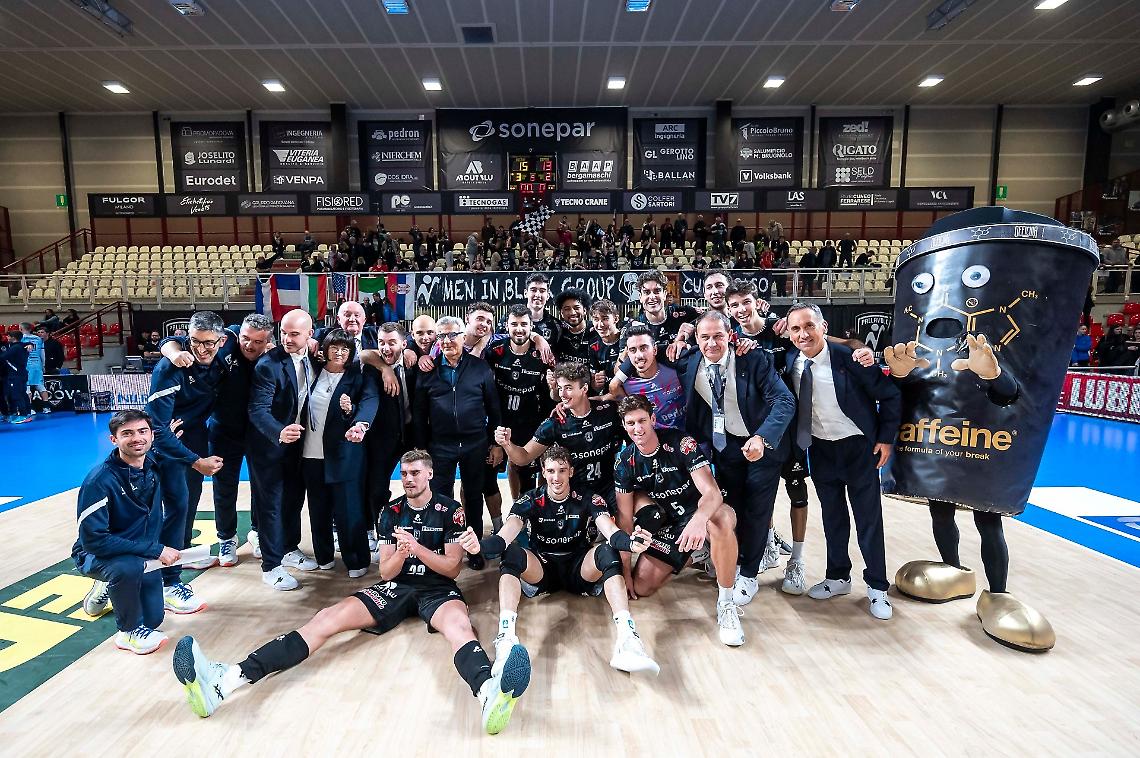 Sonepar Padova, partenza col cuore: super Cuneo al tie-break nella prima di campionato
