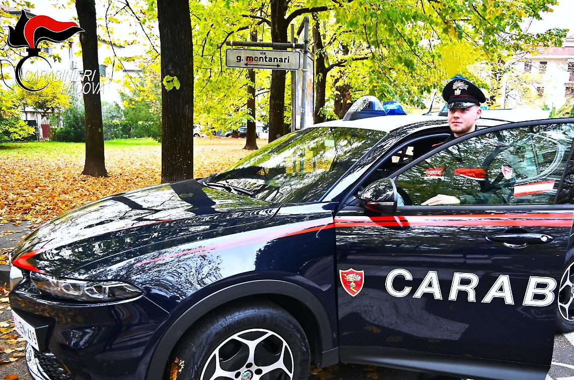 Padova, droga nascosta negli indumenti e nello zaino: arrestato un 21enne 