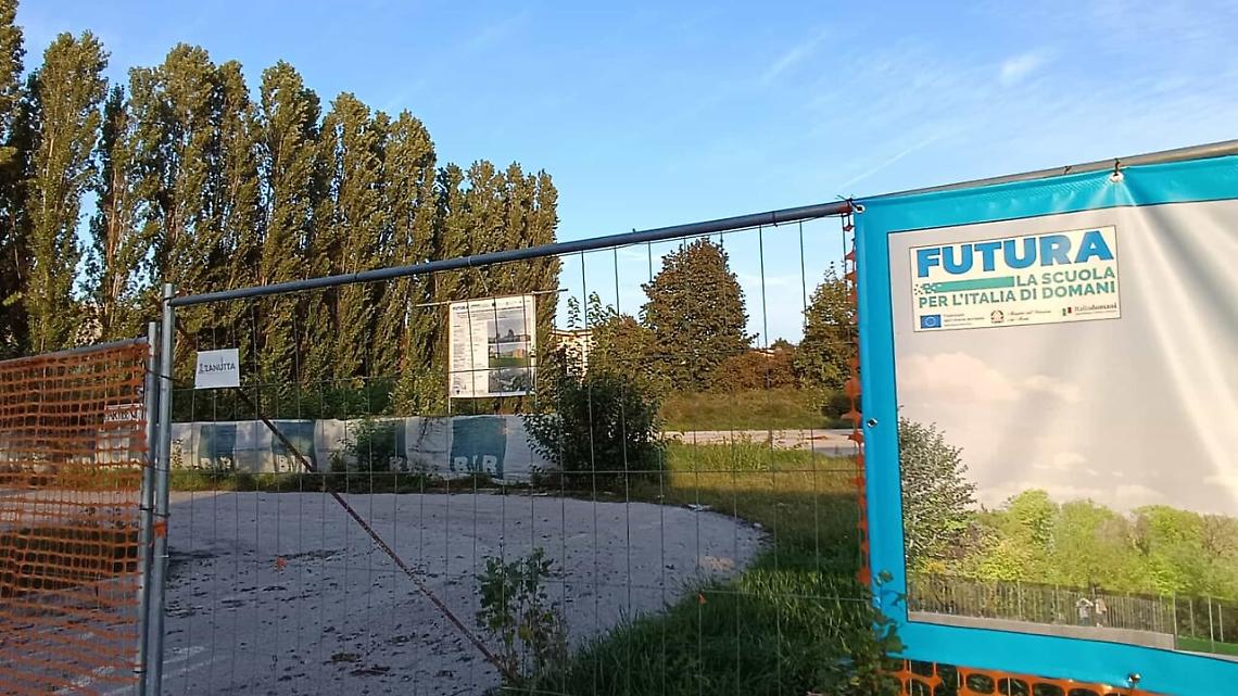 Asilo nido Montessoriano, opposizione contro Schiesaro: «Cantiere fermo, ritardi inaccettabili»