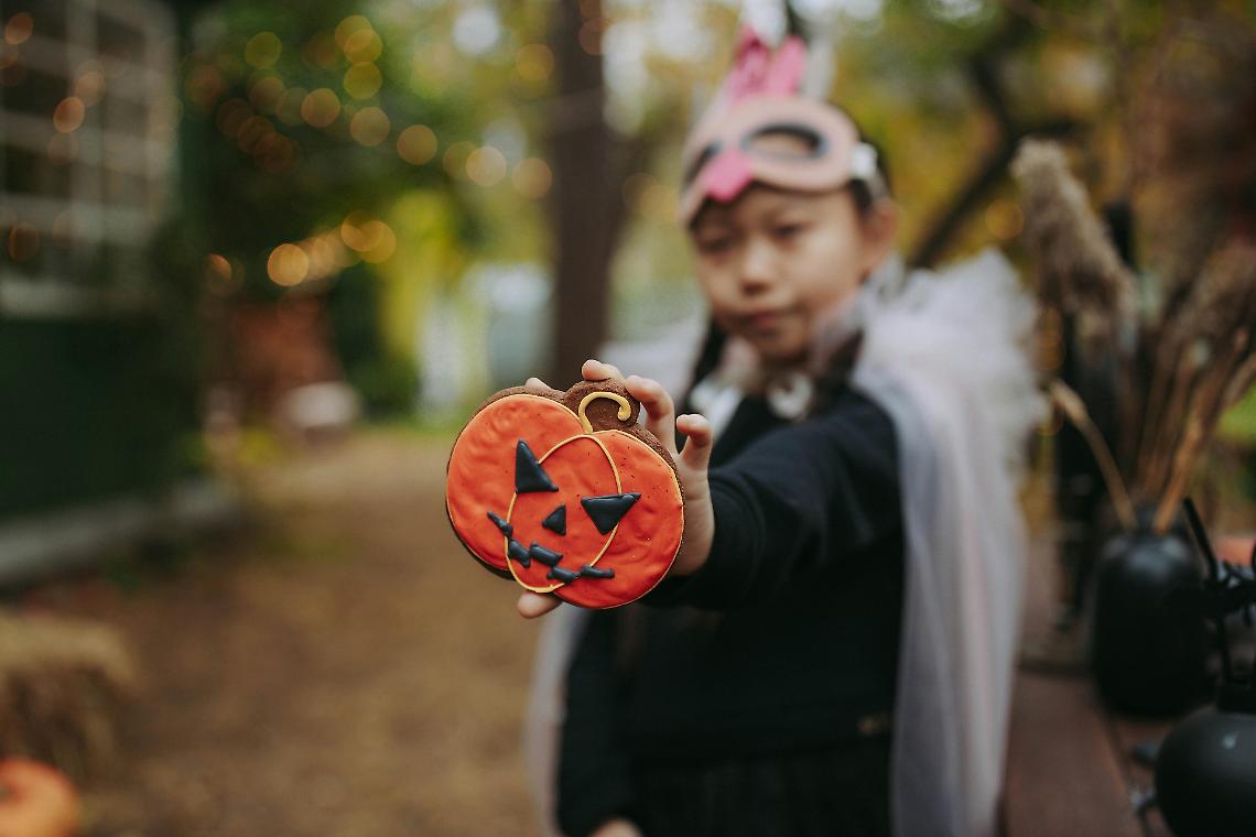 “Suca, òmbran e spiriti”: tre detti veneti che raccontano l’anima antica di Halloween