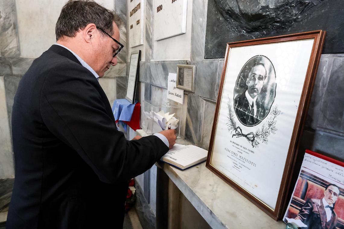 Manildo rende omaggio a Matteotti
