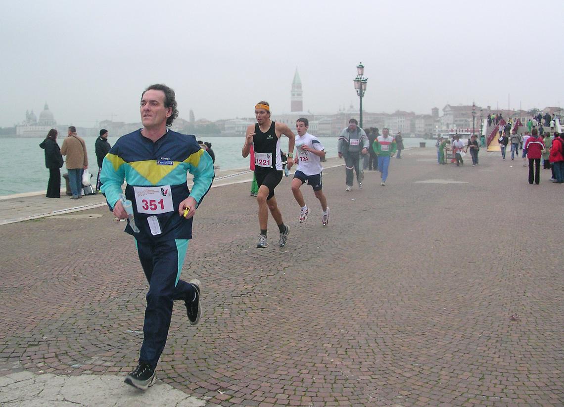 Cinque curiosità sulla Venicemarathon: la corsa più affascinante tra terra e acqua