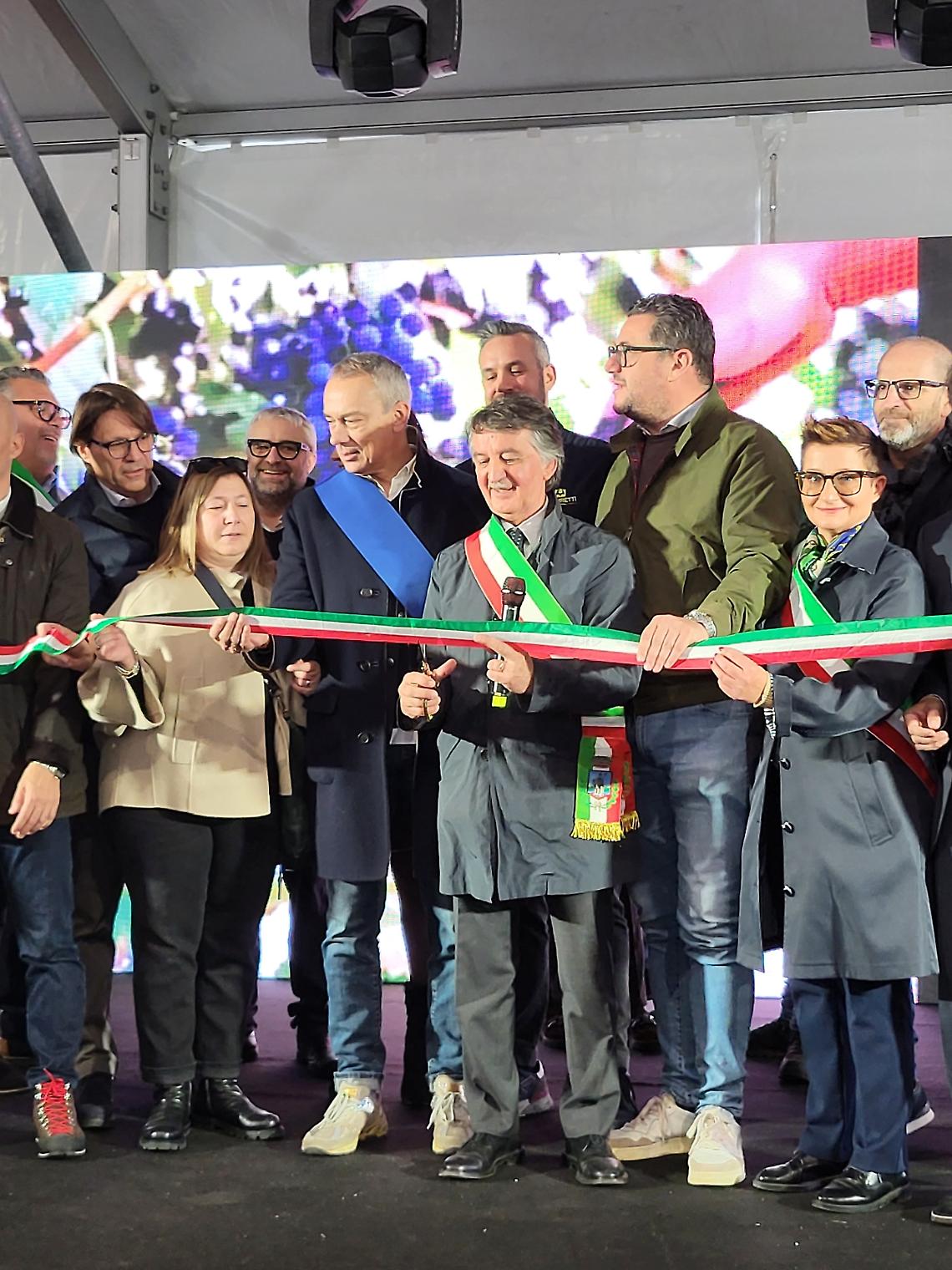 San Zeno celebra il Marrone DOP: inaugurata la 22ª Festa con il Concorso “Marron d’Oro”