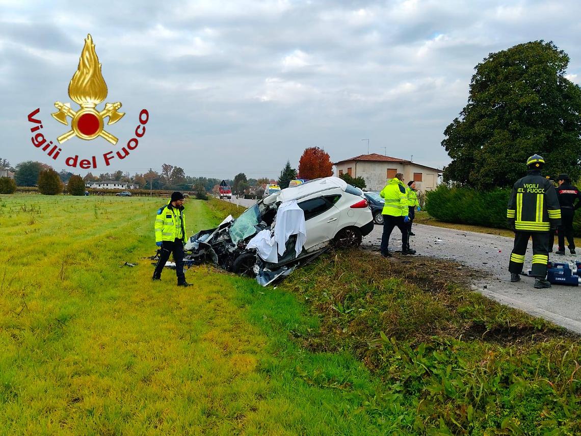 Tragedia a Oderzo: scontro tra autobus scolastico e auto, muore un uomo