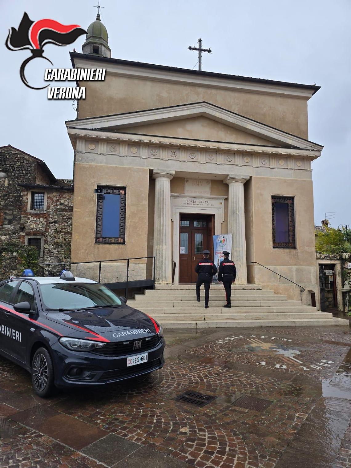 “È come rubare in chiesa...”: colte sul fatto due donne nel santuario di Soave