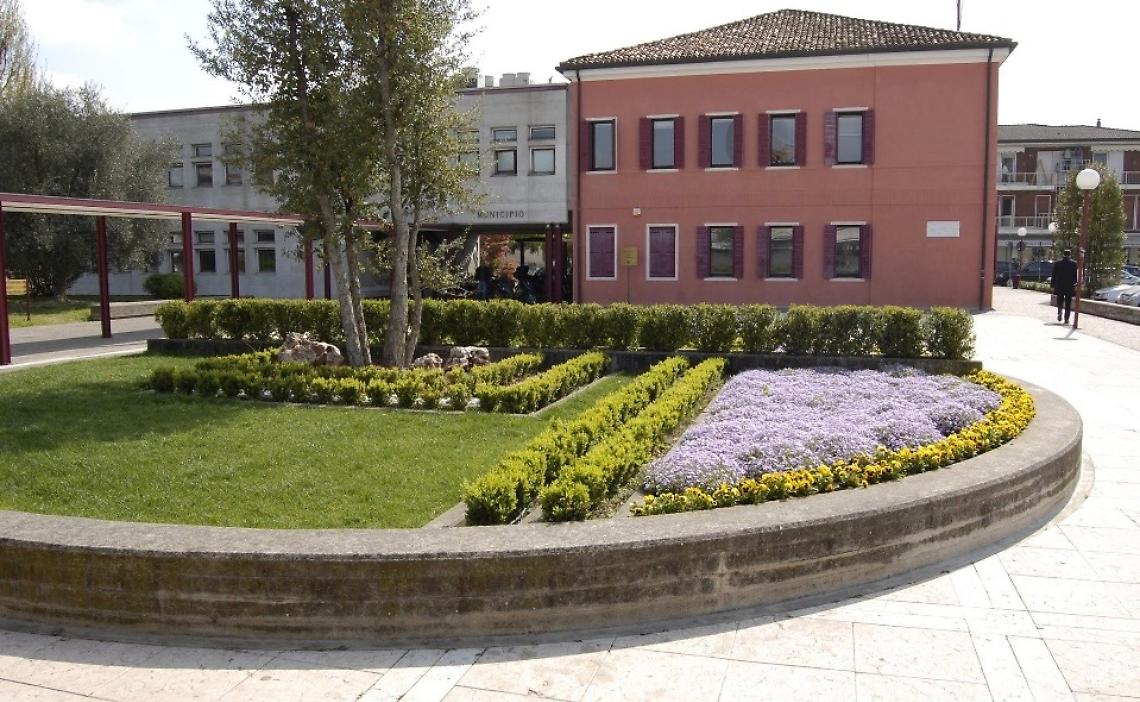 Cadoneghe, approvata la variazione di bilancio: più fondi per servizi, scuole e sicurezza 