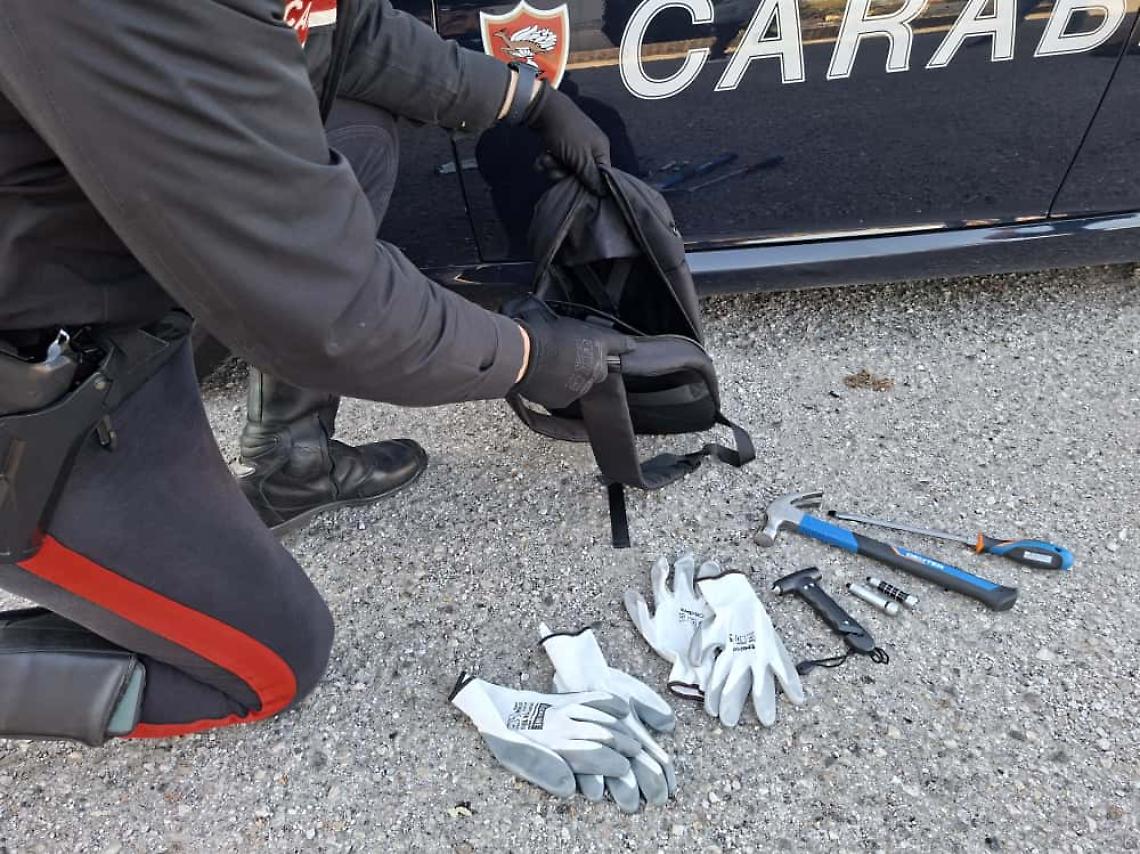 Castelfranco Veneto, fermati due uomini con arnesi da scasso: sospettati di pianificare furti