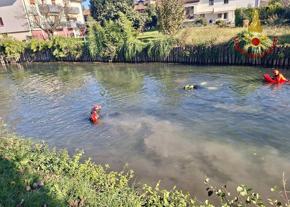 Silea, ancora nessuna traccia del 94enne caduto nel Melma