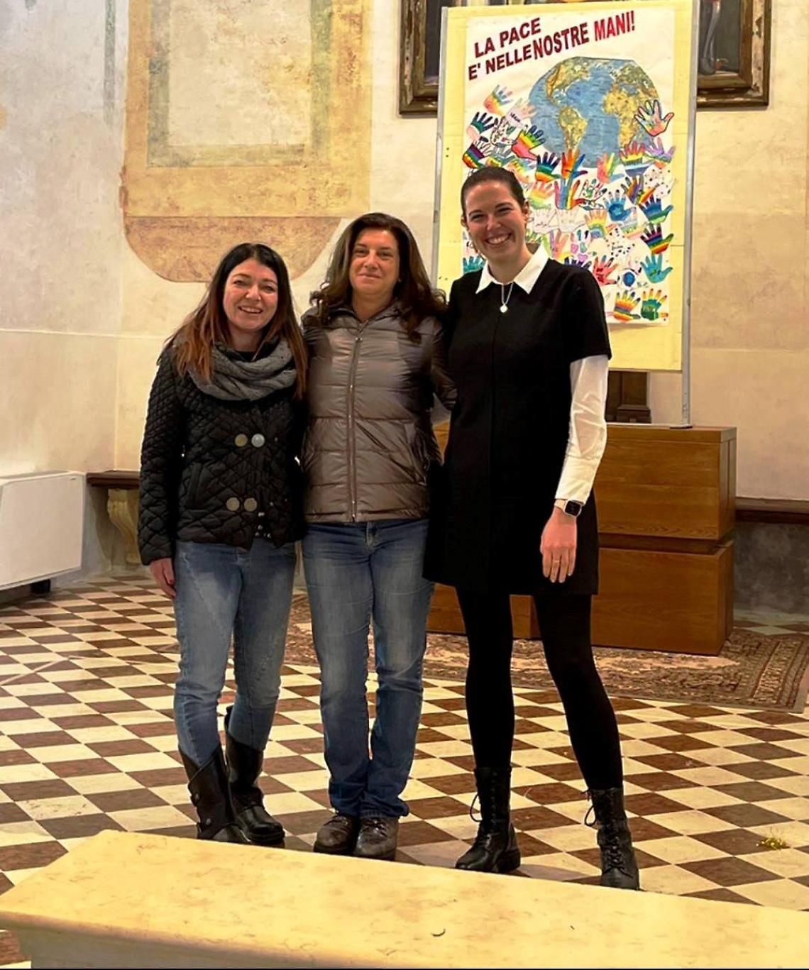 Martina Marin assessore sociale, ELena Pagetta e Sindaco Sarah Gaiani