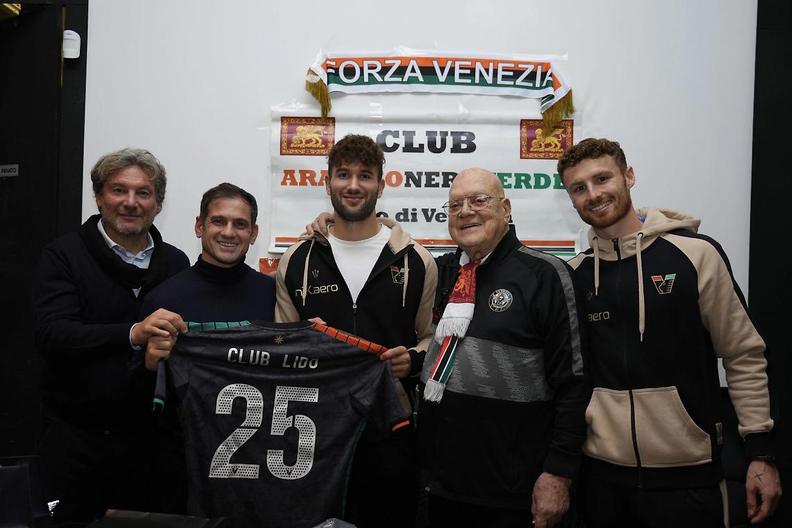 Il Venezia FC abbraccia i tifosi del Club Lido: una serata di passione e identità arancioneroverde