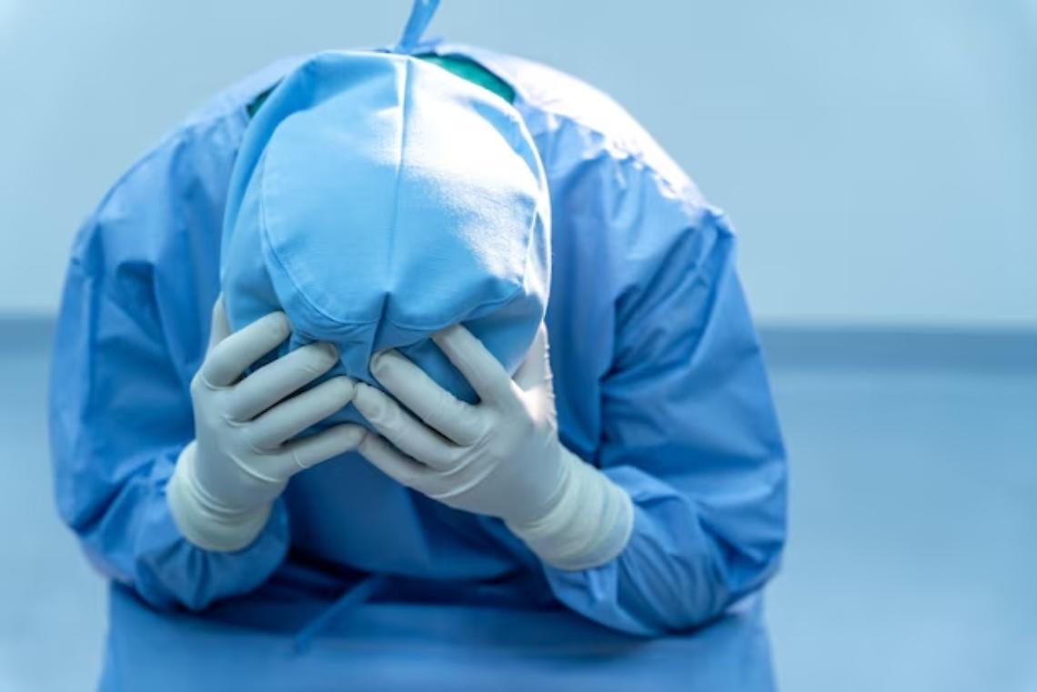 Dolo, paziente in crisi psicotica devasta il pronto soccorso: migliaia di euro di danni