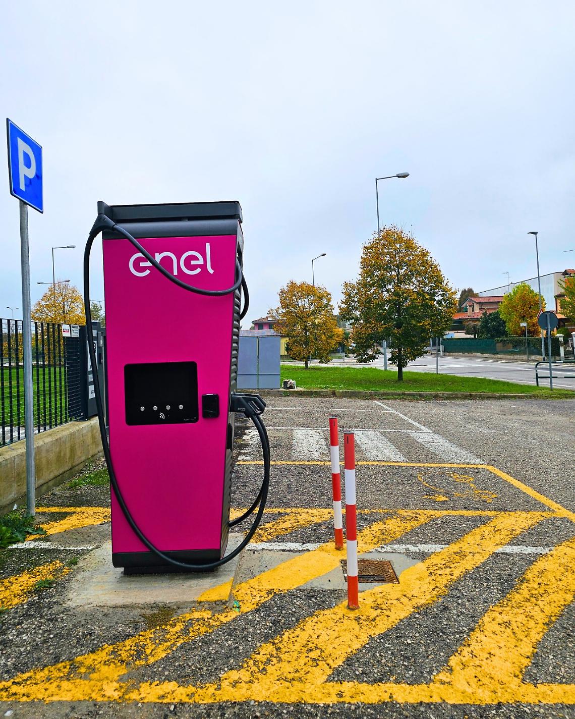 Colonnine elettriche, comunità energetiche, efficientamento degli edifici pubblici, le novità dal territorio