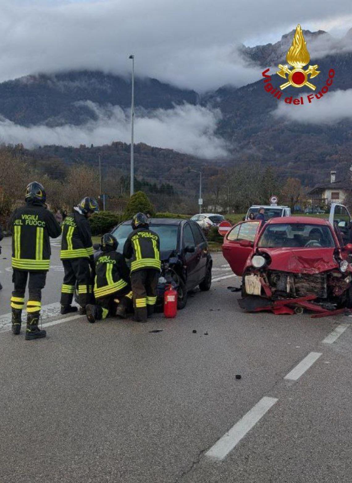 Santa Giustina, scontro tra due auto a Paderno: un ferito