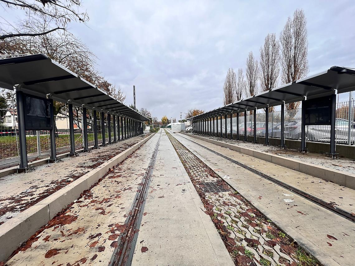 Installata la prima pensilina del Sir3