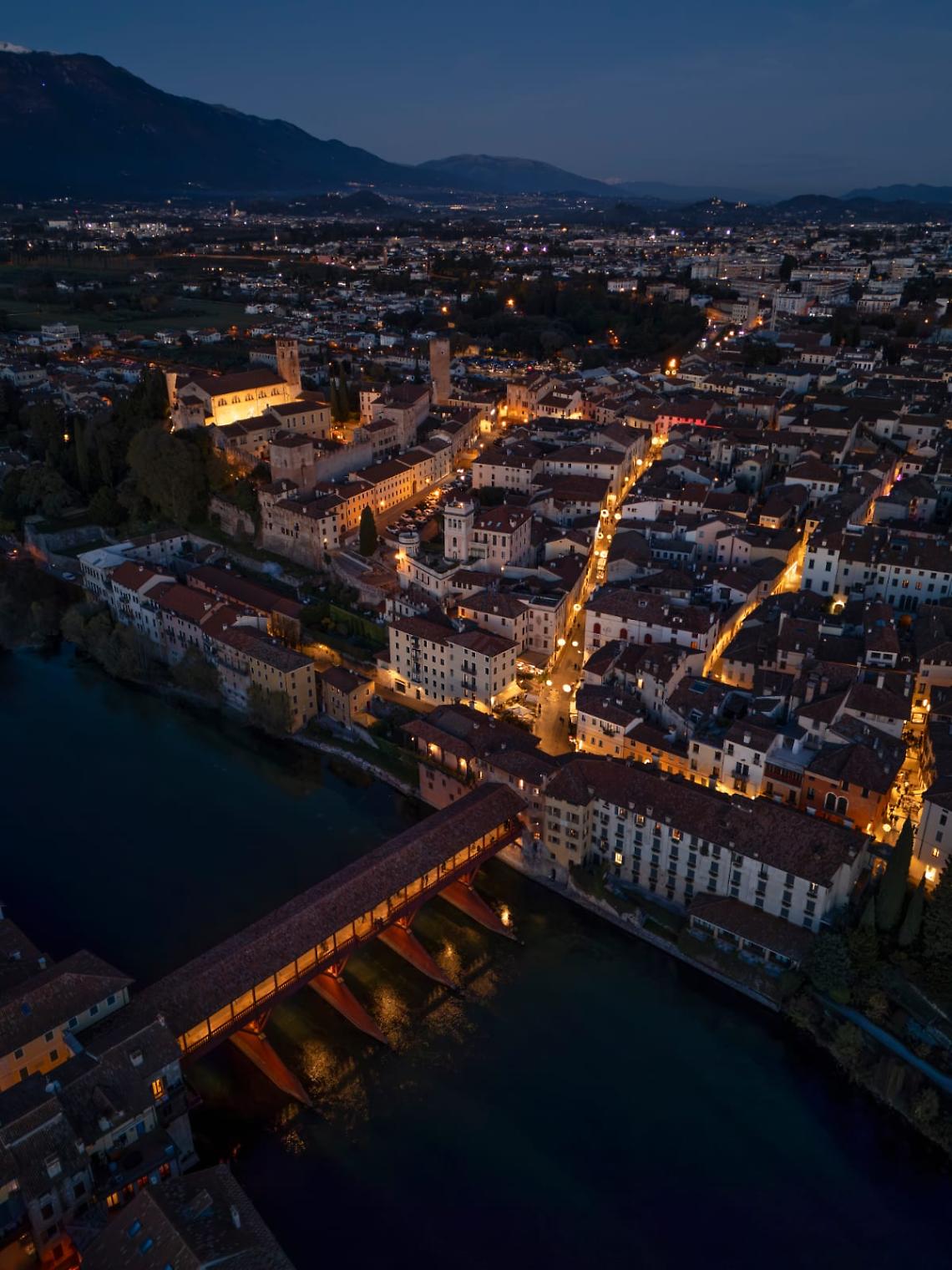 Bassano si accende di magia: un mese di luci, spettacoli e tradizioni con “Natale a Bassano”