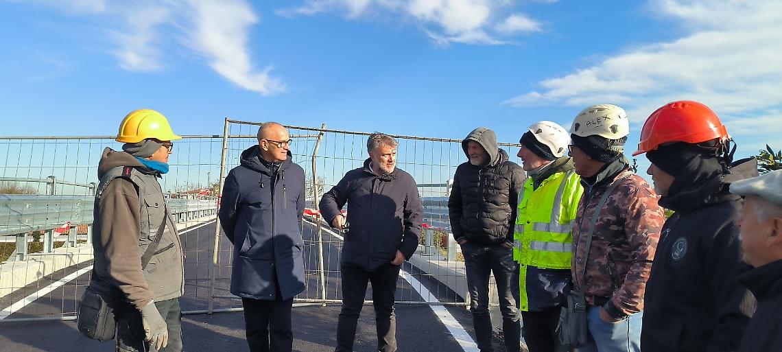 Riaperto al transito il ponte sul canale Nuovissimo  