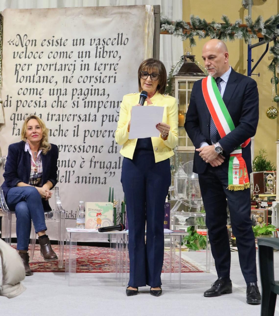 Grande partecipazione all’incontro con Daniela Lucangeli: emozioni, educazione e qualità al centro della rassegna 2025