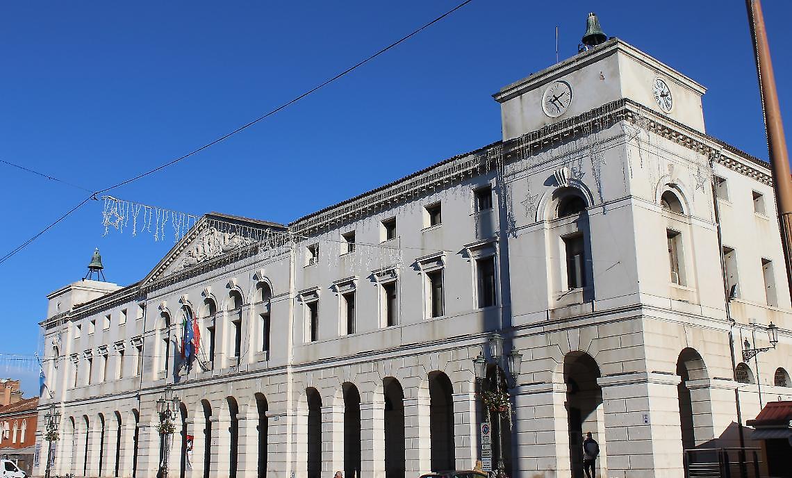 Il centrodestra non ha i numeri, maggioranza  nel caos, sindaco a rischio