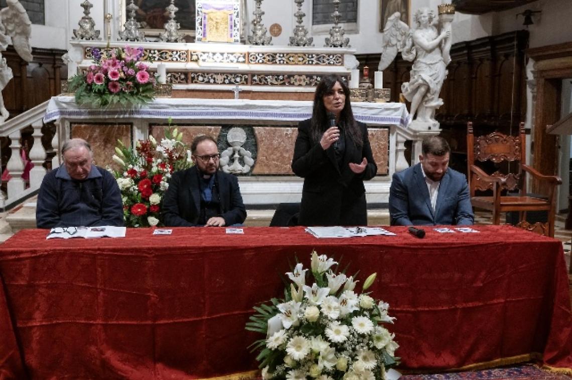 A Rovigo nasce l’altare dedicato alla “Madonna del Rugby”: un ponte tra fede, sport e comunità
