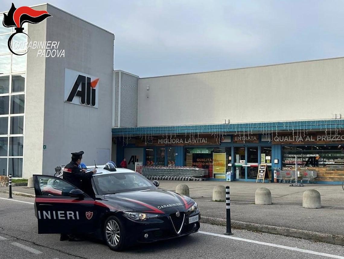 Foto dell'intervento presso il supermercato