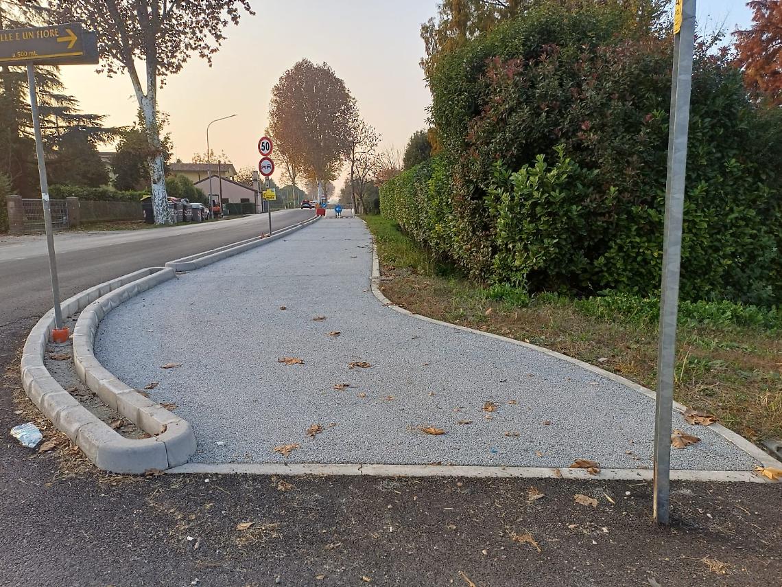 Venezia inaugura il primo tratto della ciclabile sulla SP30 via Caltana