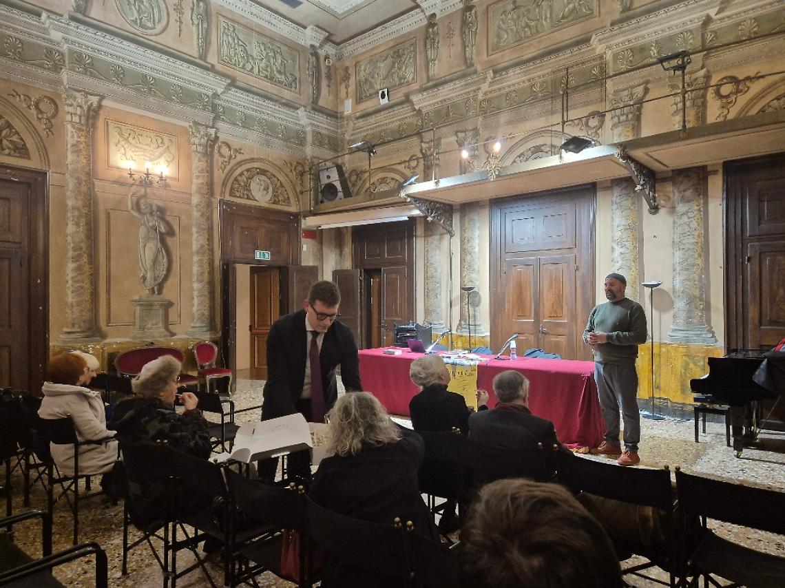 Applausi e Entusiasmo per la Prima di "L’occasione fa il ladro" al Teatro Sociale di Rovigo