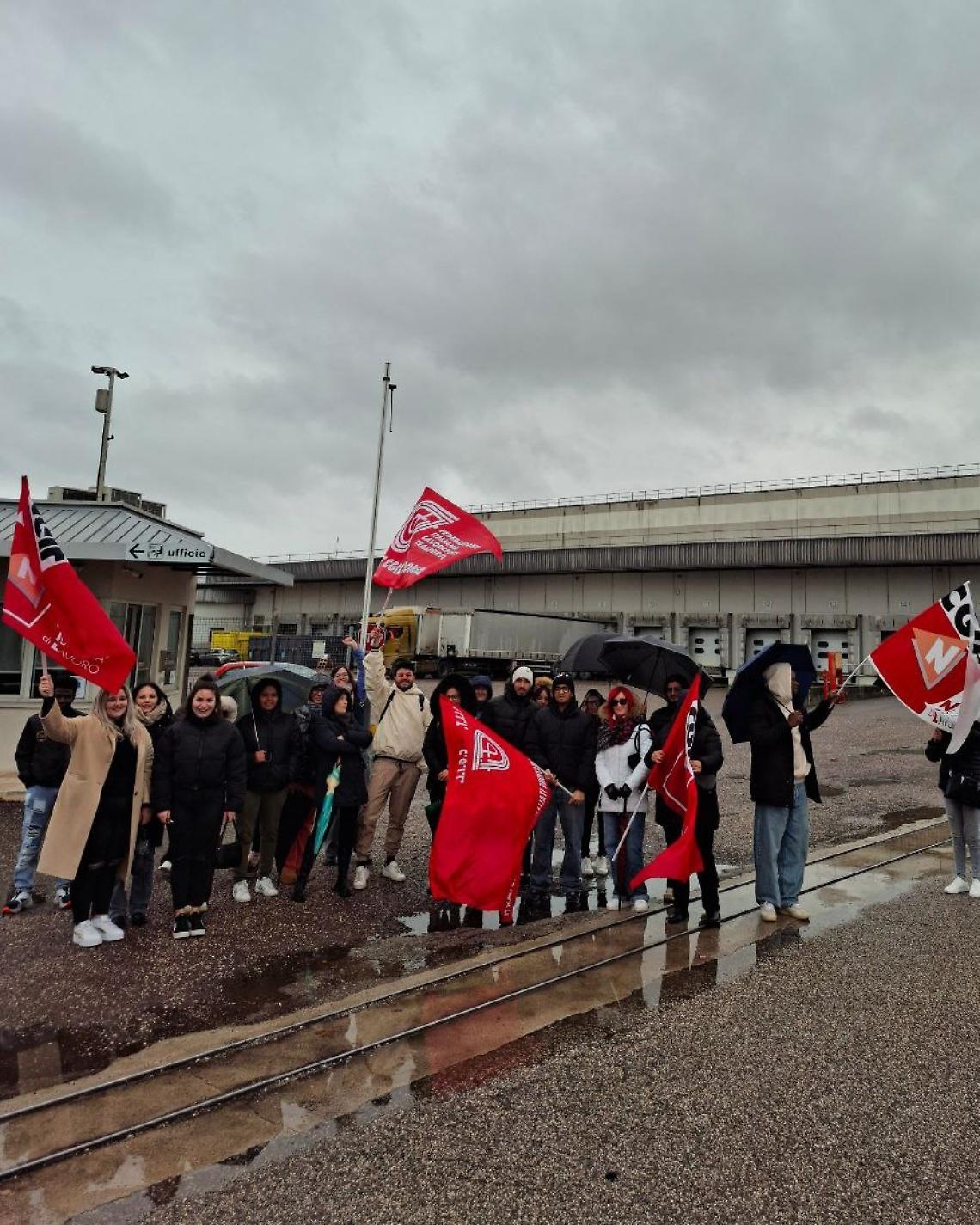Vertenza EX MONDADORI : INCONTRO POSITIVO TRA SINDACATI, PROVINCIA, COMUNE DI VERONA E DI ISOLA RIZZA