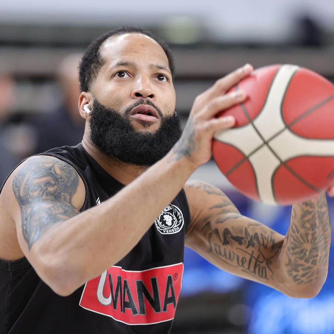 Trento spezza la serie della Reyer: Dolomiti Energia vince 96-90