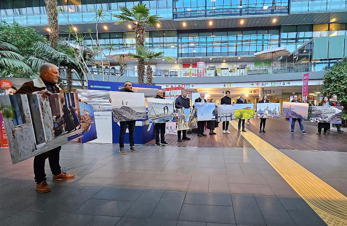 Foto della mostra all'ospedale di Mestre