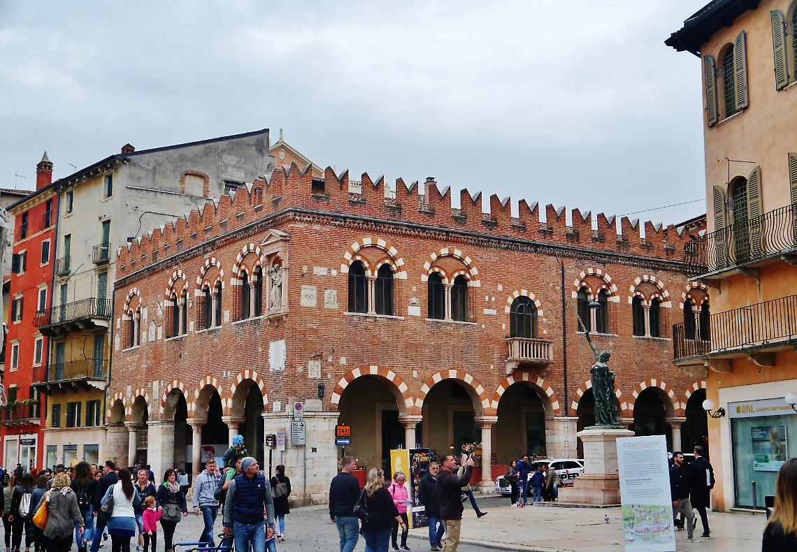 Beni di prima necessit&agrave; sempre pi&ugrave; cari: Verona risente dell&rsquo;inflazione