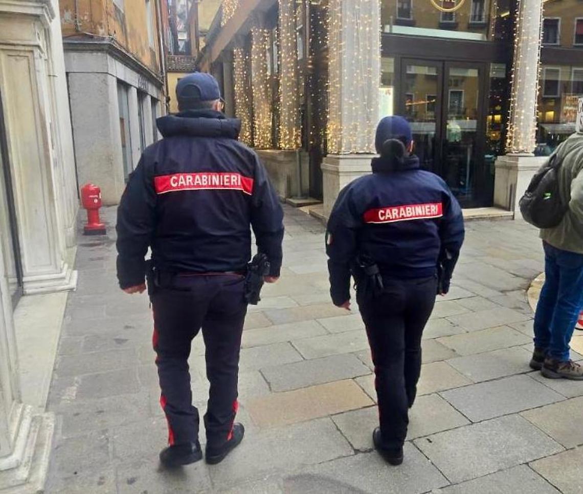 Svizzera: arrestata una 38enne croata, coinvolta in una rete di furti a Venezia