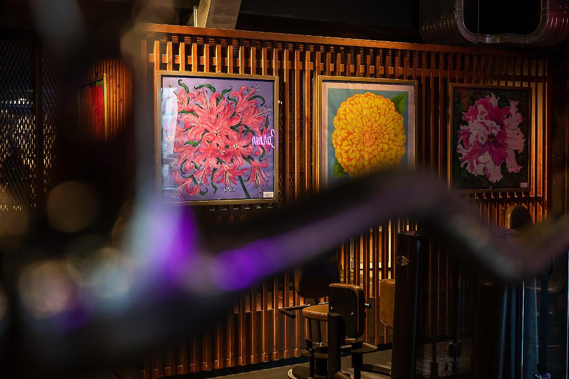 I fiori di Ken Scott sbocciano a Mestre: l&rsquo;arte entra in palestra da John Reed