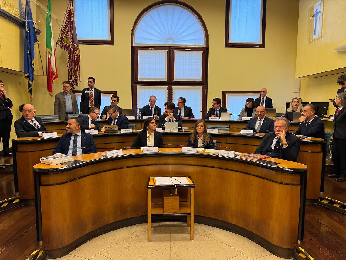 Caregiver familiari, pi&ugrave; tutele e riconoscimento: Cendron firma il progetto di legge