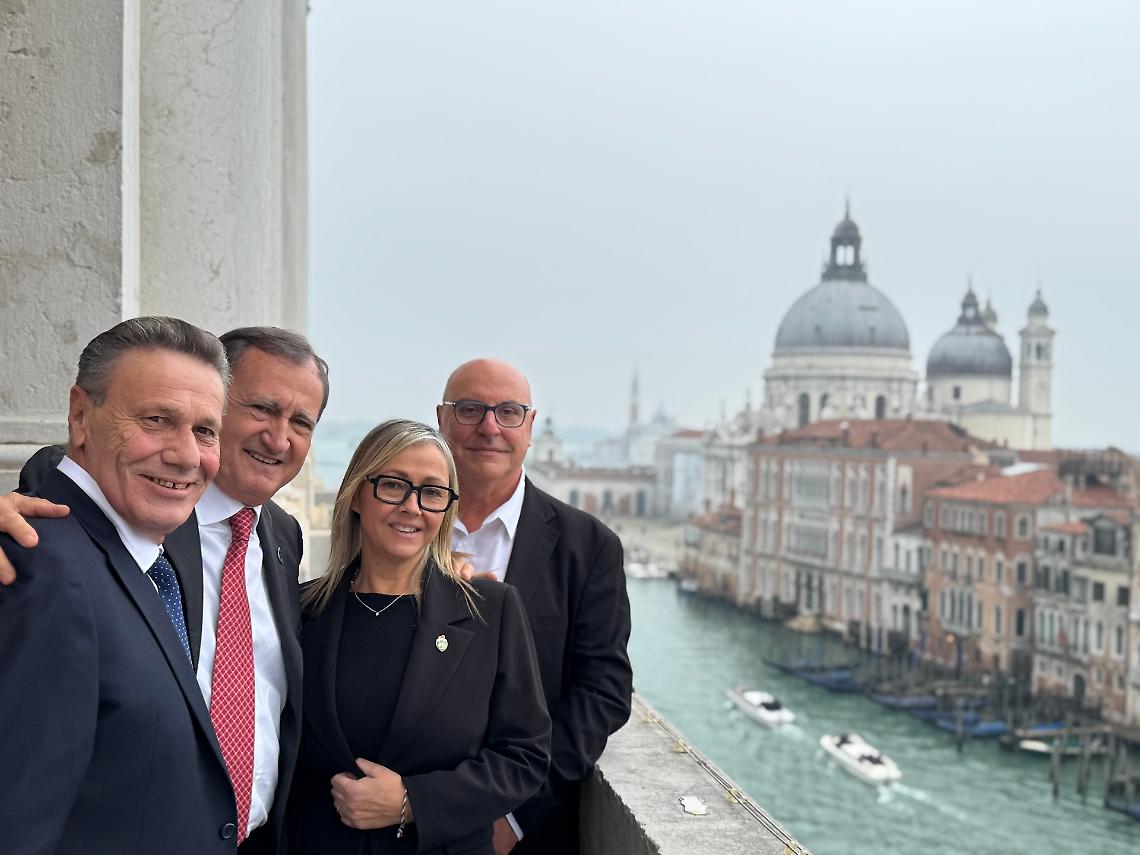 Brugnaro con Vallotto, Canton e D'Anna