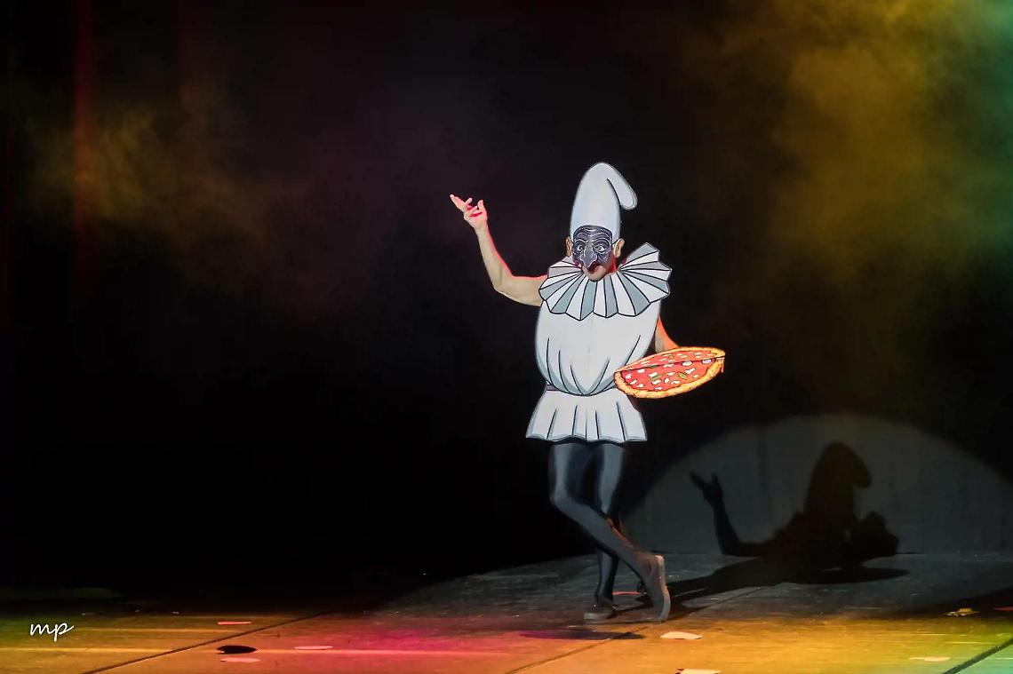 "Carta Canta" di Ennio Marchetto: Capodanno di trasformismo e magia al Teatro Goldoni di Venezia